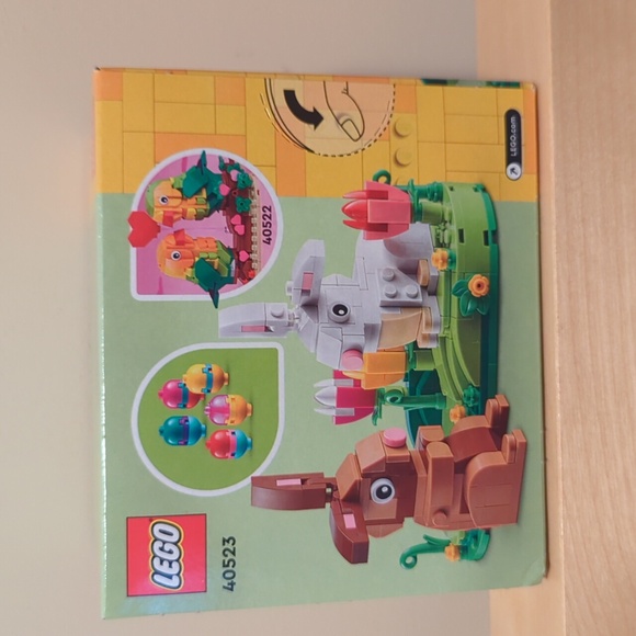 LEGO Easter Rabbits Display Set - Brand New - Picture 8 of 13